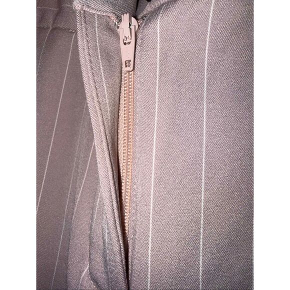 Express Editor Barely Boot Low Rise Pink & White Pinstripe Pants Sz 10 #758 - Picture 4 of 10